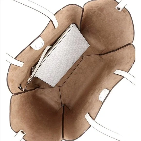 Michael Kors Freya Bi-Scale Tonal Signature Logo Coated Twill Large Open Tote - Picture 3 of 4